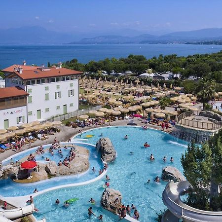 Piani Di Clodia Holidaypark Hotell Lazise Eksteriør bilde